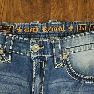Rock Revival Jeans - Rock revival jeans Rock Revival Jeans - Rock revival jeans